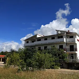 Gostinjska kuća Rajna, Starigrad Paklenica