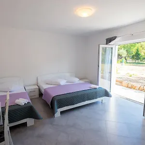 Rujno Starigrad Paklenica
