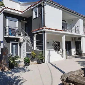 Jeli Starigrad Paklenica