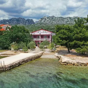 Apartman Rajna, Starigrad Paklenica