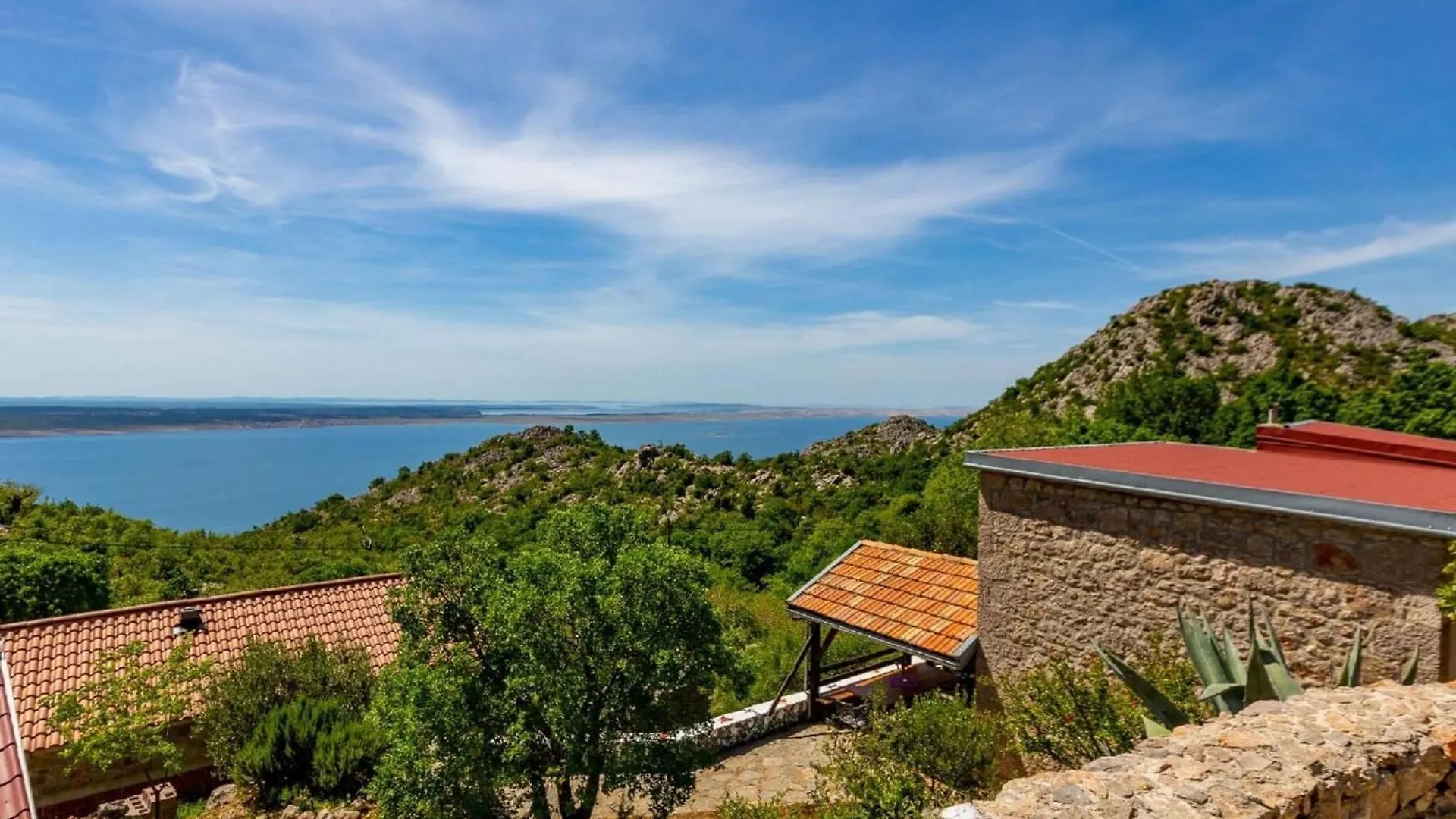 Holiday home Authentic Stone House On The Mountain Velebit
