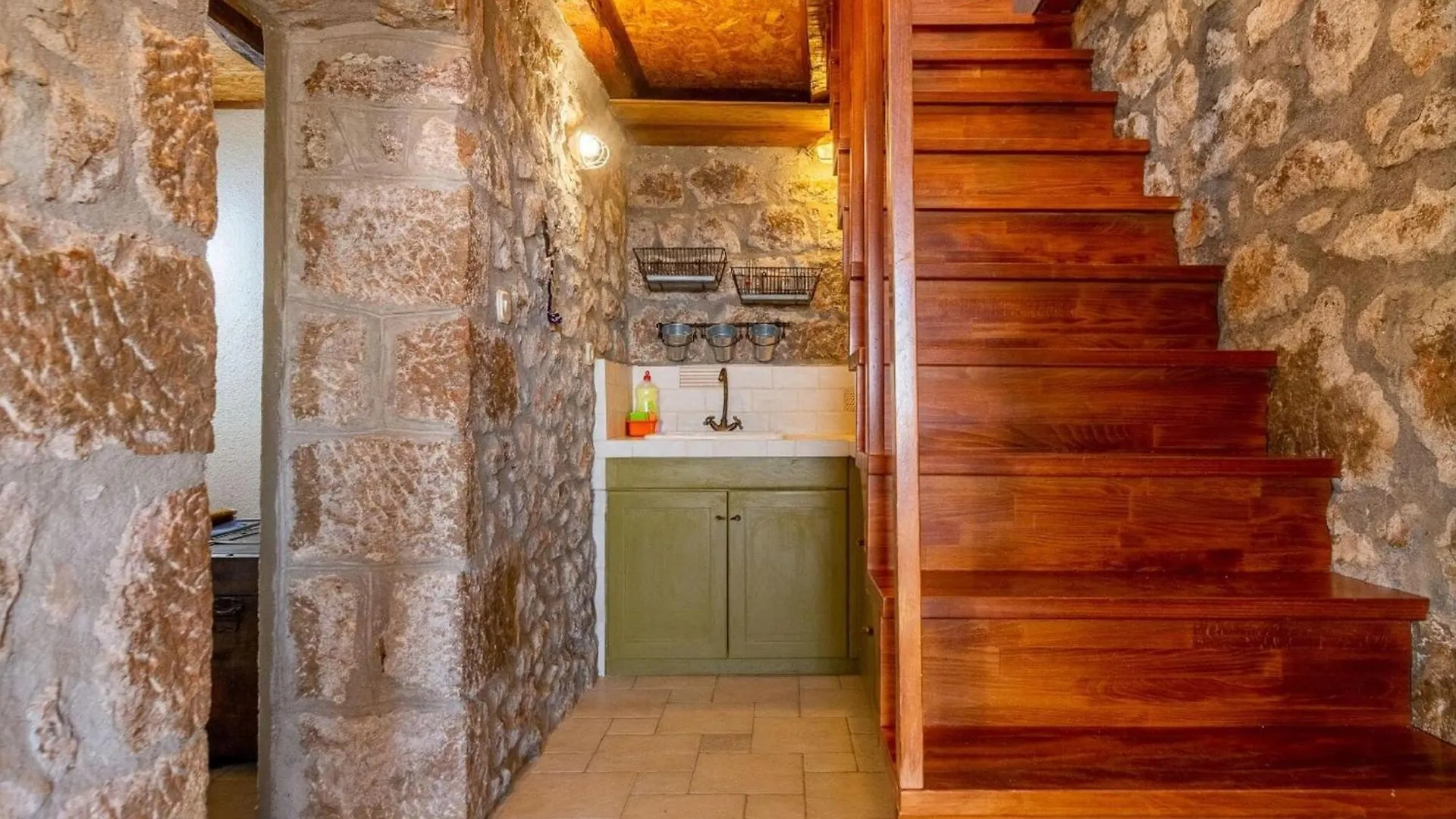Authentic Stone House On The Mountain Velebit 0*, Starigrad Paklenica